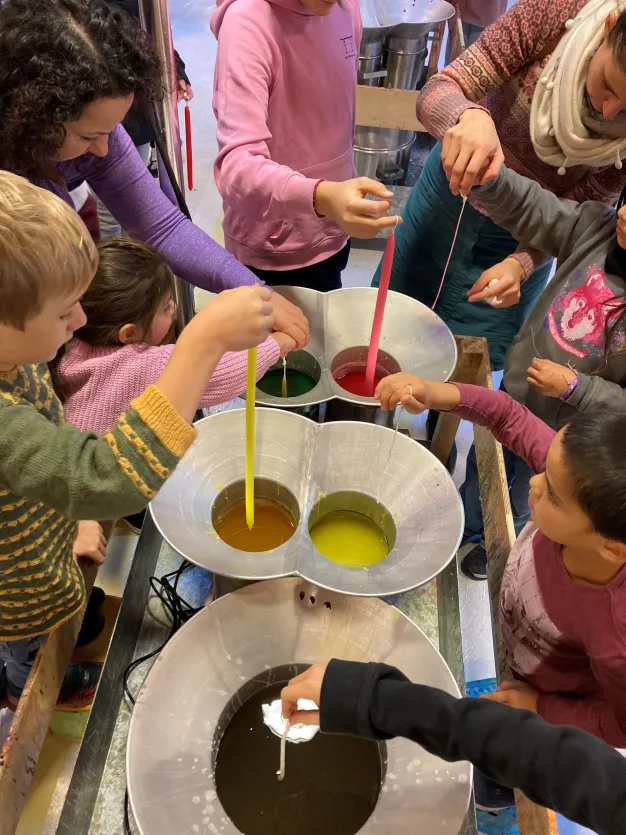 Kerzenziehen Foto: Ursina Gisler